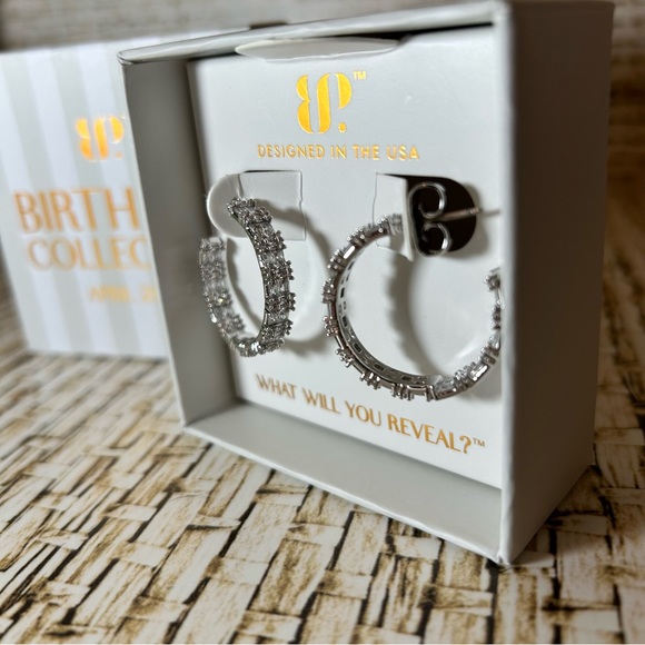 🐾 Close To You 🐾 - Picture 2 of 7